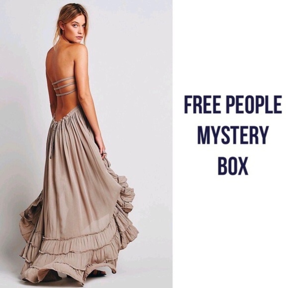 🌟 2 FOR $25 FREE PEOPLE MYSTERY BOX BUNDLE 🌟 - Picture 1 of 5